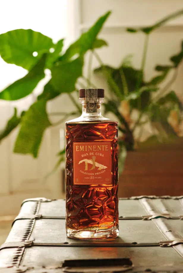 Eminente DL 25 Year Old Coleccion Privada 45.2% - Bottle of 70cl